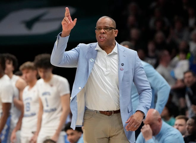 North Carolina Tar Heels head coach Hubert Davis reacts against the Michigan State Spartans in the second round of the 2024 NCAA Tournament on Saturday at the Spectrum Center in Charlotte, N.C.